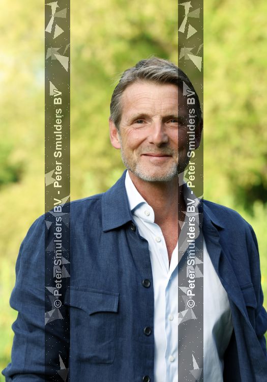 Amsterdam 29 mei 2026
Prins Maurits opent het golftournooi in het Vondelpark met een mooie afslag .