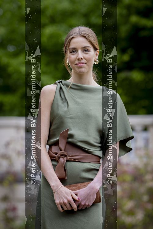 Den Haag 21 mei 2026
Fotouurtje met de koninklijke familie in de Hollandse tuin van Park Clingendael . Aanwezig Koning Willem Alexander Koningin Maxima Prinses Amalia Prinses Alexia en Prinses Ariane . 