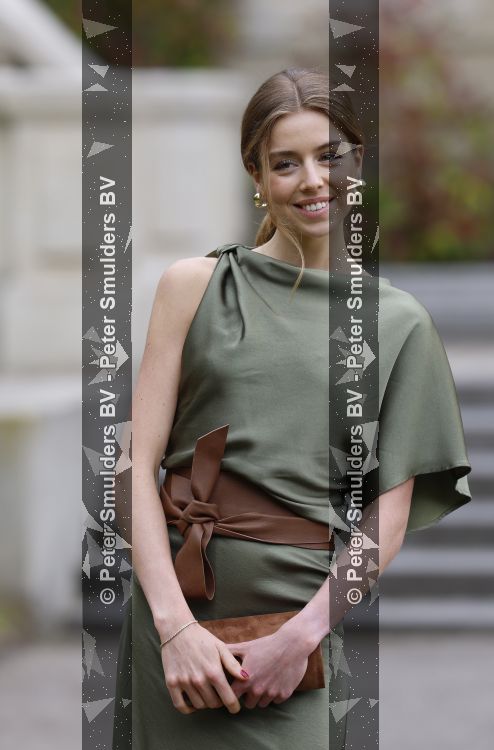 Den Haag 21 mei 2026
Fotouurtje met de koninklijke familie in de Hollandse tuin van Park Clingendael . Aanwezig Koning Willem Alexander Koningin Maxima Prinses Amalia Prinses Alexia en Prinses Ariane . 