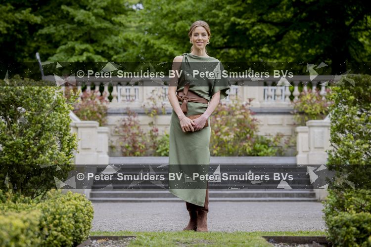 Den Haag 21 mei 2026
Fotouurtje met de koninklijke familie in de Hollandse tuin van Park Clingendael . Aanwezig Koning Willem Alexander Koningin Maxima Prinses Amalia Prinses Alexia en Prinses Ariane . 