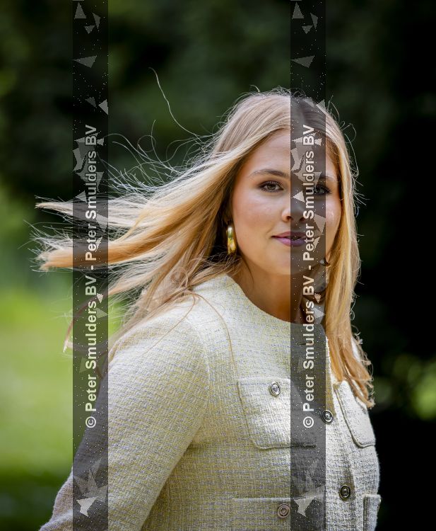 Den Haag 21 mei 2026
Fotouurtje met de koninklijke familie in de Hollandse tuin van Park Clingendael . Aanwezig Koning Willem Alexander Koningin Maxima Prinses Amalia Prinses Alexia en Prinses Ariane . 
