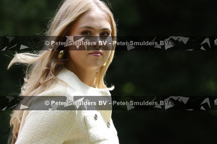 Den Haag 21 mei 2026
Fotouurtje met de koninklijke familie in de Hollandse tuin van Park Clingendael . Aanwezig Koning Willem Alexander Koningin Maxima Prinses Amalia Prinses Alexia en Prinses Ariane . 