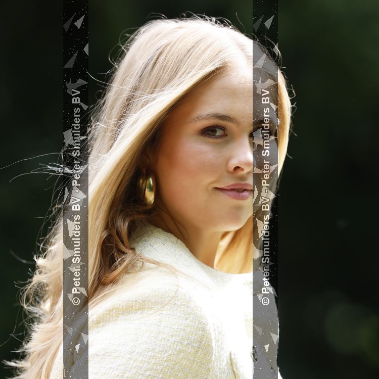 Den Haag 21 mei 2026
Fotouurtje met de koninklijke familie in de Hollandse tuin van Park Clingendael . Aanwezig Koning Willem Alexander Koningin Maxima Prinses Amalia Prinses Alexia en Prinses Ariane . 