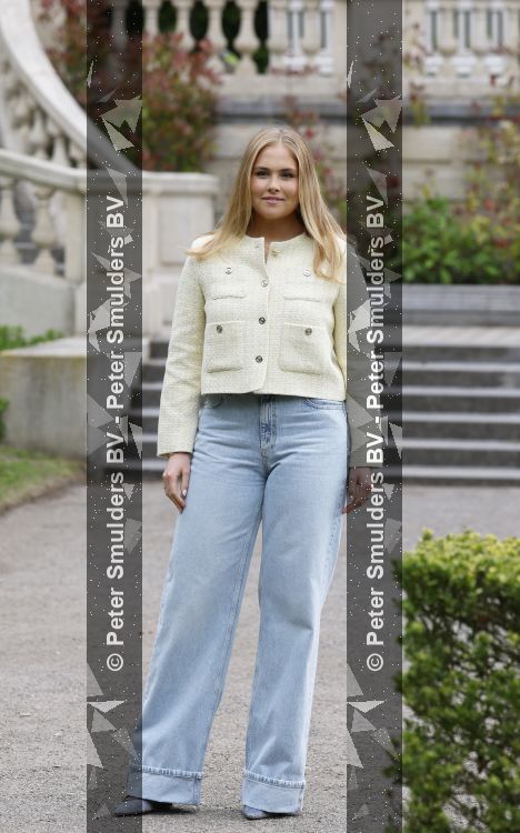 Den Haag 21 mei 2026
Fotouurtje met de koninklijke familie in de Hollandse tuin van Park Clingendael . Aanwezig Koning Willem Alexander Koningin Maxima Prinses Amalia Prinses Alexia en Prinses Ariane . 