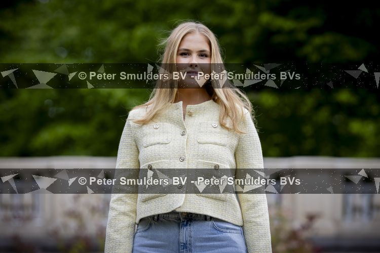 Den Haag 21 mei 2026
Fotouurtje met de koninklijke familie in de Hollandse tuin van Park Clingendael . Aanwezig Koning Willem Alexander Koningin Maxima Prinses Amalia Prinses Alexia en Prinses Ariane . 