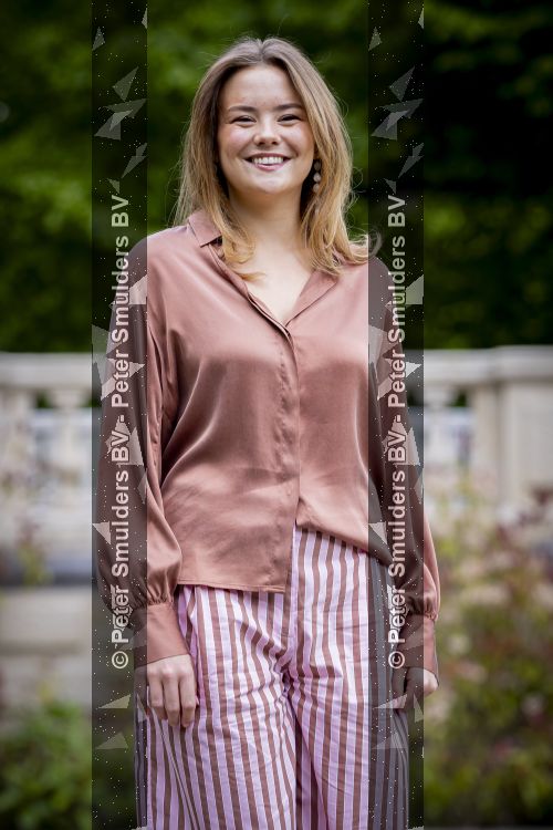 Den Haag 21 mei 2026
Fotouurtje met de koninklijke familie in de Hollandse tuin van Park Clingendael . Aanwezig Koning Willem Alexander Koningin Maxima Prinses Amalia Prinses Alexia en Prinses Ariane . 