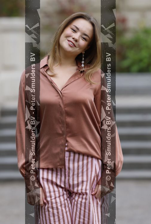 Den Haag 21 mei 2026
Fotouurtje met de koninklijke familie in de Hollandse tuin van Park Clingendael . Aanwezig Koning Willem Alexander Koningin Maxima Prinses Amalia Prinses Alexia en Prinses Ariane . 