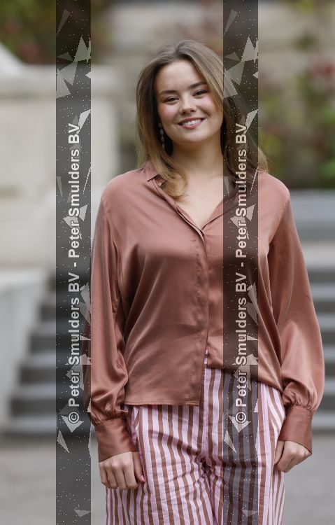 Den Haag 21 mei 2026
Fotouurtje met de koninklijke familie in de Hollandse tuin van Park Clingendael . Aanwezig Koning Willem Alexander Koningin Maxima Prinses Amalia Prinses Alexia en Prinses Ariane . 