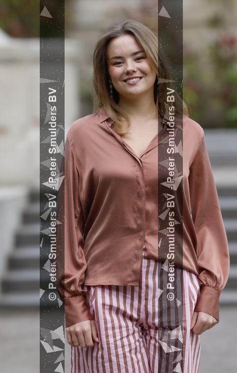 Den Haag 21 mei 2026
Fotouurtje met de koninklijke familie in de Hollandse tuin van Park Clingendael . Aanwezig Koning Willem Alexander Koningin Maxima Prinses Amalia Prinses Alexia en Prinses Ariane . 