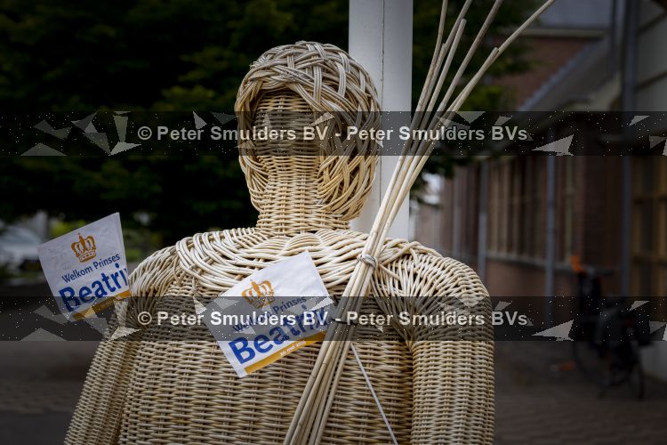 NOORDWOLDE - 20 mei 2026
Prinses Beatrix bezoekt Nationaal Vlechtmuseum ter gelegenheid van het 25 jarig jubileum, 20 Mei 2026. Tijdens het bezoekt onthult de prinses de originele wieg wij zij als baby in heeft gelegen. 