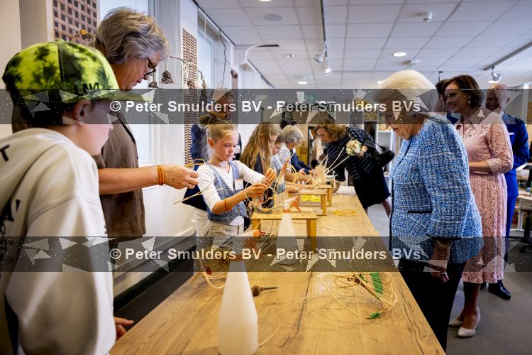 NOORDWOLDE - 20 mei 2026
Prinses Beatrix bezoekt Nationaal Vlechtmuseum ter gelegenheid van het 25 jarig jubileum, 20 Mei 2026. Tijdens het bezoekt onthult de prinses de originele wieg wij zij als baby in heeft gelegen. 