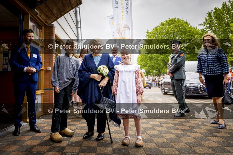 NOORDWOLDE - 20 mei 2026
Prinses Beatrix bezoekt Nationaal Vlechtmuseum ter gelegenheid van het 25 jarig jubileum, 20 Mei 2026. Tijdens het bezoekt onthult de prinses de originele wieg wij zij als baby in heeft gelegen. 