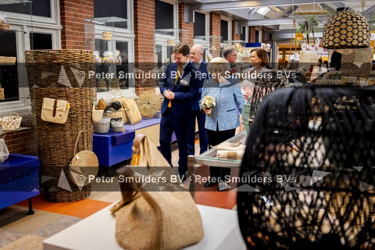 NOORDWOLDE - 20 mei 2026
Prinses Beatrix bezoekt Nationaal Vlechtmuseum ter gelegenheid van het 25 jarig jubileum, 20 Mei 2026. Tijdens het bezoekt onthult de prinses de originele wieg wij zij als baby in heeft gelegen. 