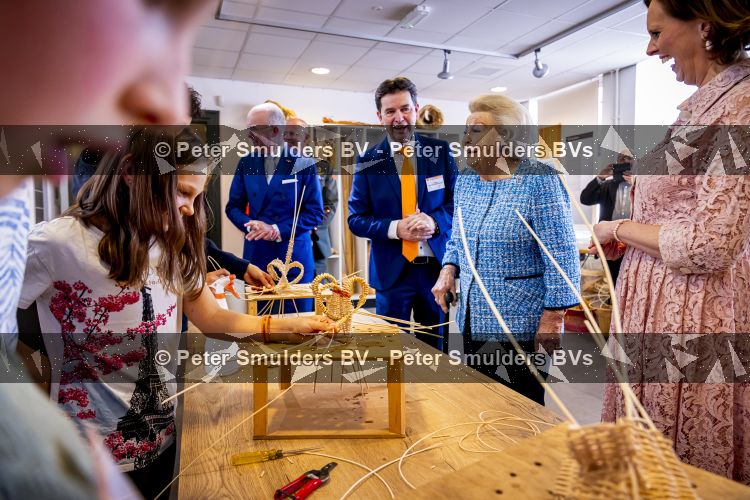 NOORDWOLDE - 20 mei 2026
Prinses Beatrix bezoekt Nationaal Vlechtmuseum ter gelegenheid van het 25 jarig jubileum, 20 Mei 2026. Tijdens het bezoekt onthult de prinses de originele wieg wij zij als baby in heeft gelegen. 