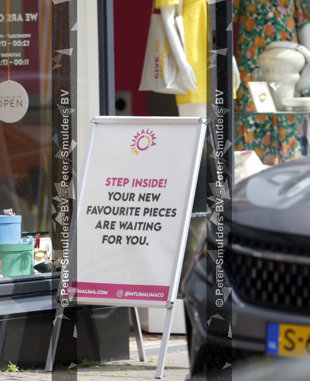 Den Haag 27 mei 2026
Prinses Eloise aan het werk in haar winkel Mylimalima in Den haag 