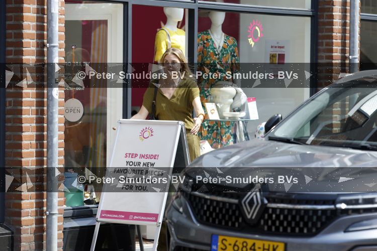Den Haag 27 mei 2026
Prinses Eloise aan het werk in haar winkel Mylimalima in Den haag 
