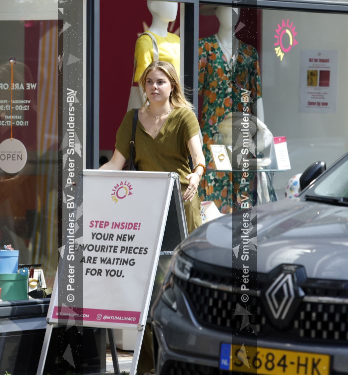 Den Haag 27 mei 2026
Prinses Eloise aan het werk in haar winkel Mylimalima in Den haag 