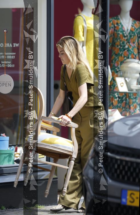 Den Haag 27 mei 2026
Prinses Eloise aan het werk in haar winkel Mylimalima in Den haag 