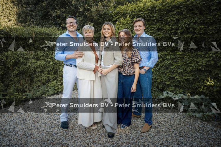 Den Haag  22 mei 2026
Prinses Laurentien fotoshoot voor haar 60e verjaardag . Prinses Laurentien Prins Constantijn Claus Cazimir Eloise en Leonore 