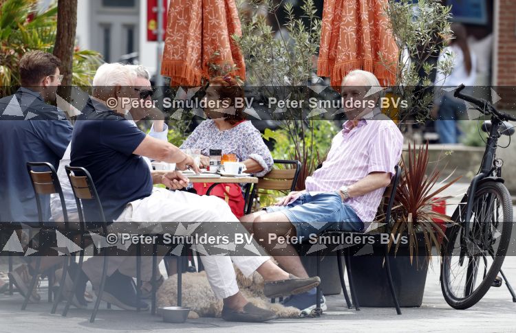 Amsterdam 3 juli 2026
Maarten Spanjer en Rijk de Gooyer jr op terras in Amsterdam zuid.