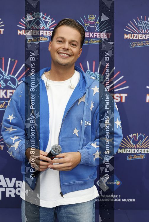 Zwolle 8 juli 2026
Muziekfeest op het Plein.  Maradonnie en Robert v Hemert