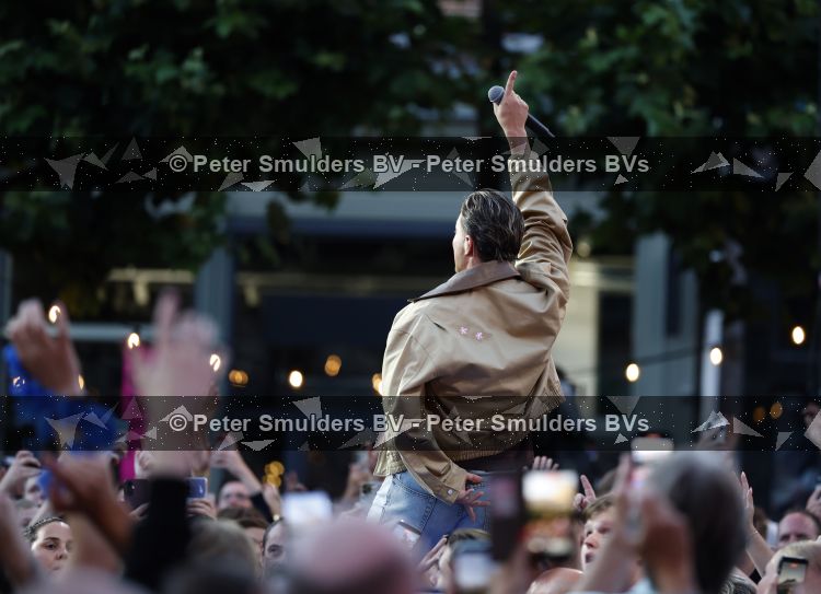Zwolle 8 juli 2026
Muziekfeest op het Plein. Robert v Hemert