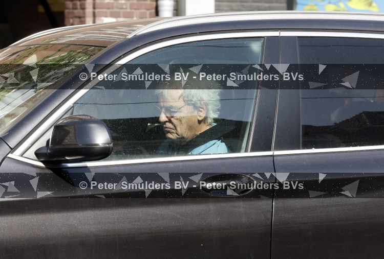 Amsterdam 29 mei 2026
Oud minister/politicus Roger v Boxtel in zijn auto 