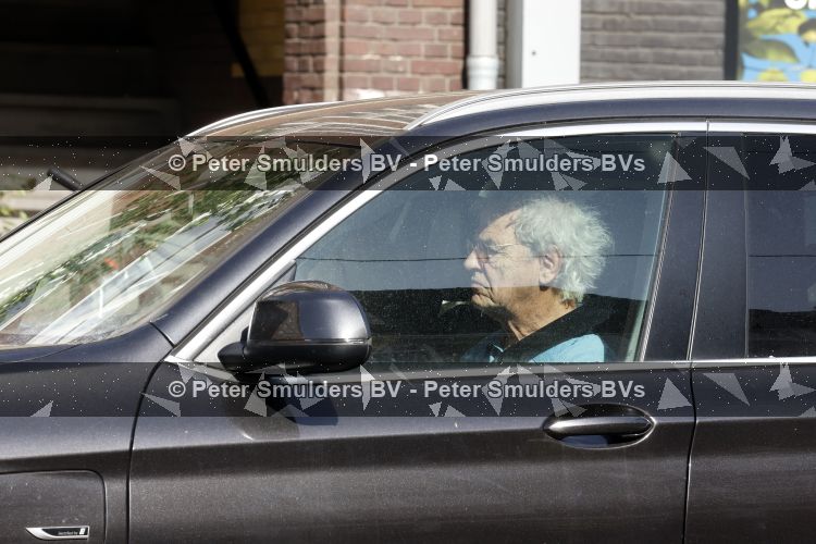 Amsterdam 29 mei 2026
Oud minister/politicus Roger v Boxtel in zijn auto 