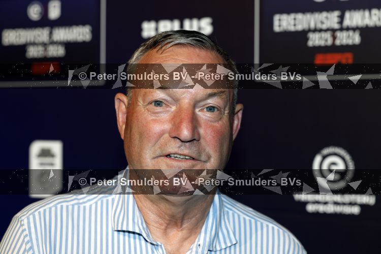 Maarssen 25 mei 2026
Voetballer van het jaar gala in de Fabrique in Maarssen . ESPN organiseert het . Ron jans kwam met zijn vrouw 