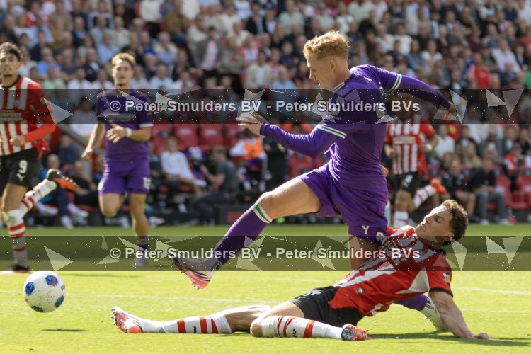 Eindhoven, 23 augustus 2026
Vriendenloterij Eredivisie
PSV - FC Groningen eindstand 5-1
Ruben v Bommel

Foto Carlo van Hout