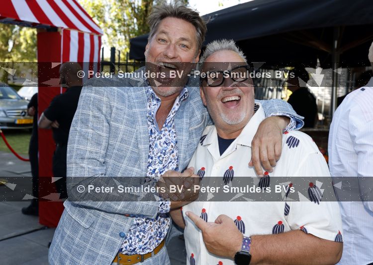 Lijnden 1 juli 2026
Feestje van een fish named Fred die geld ophalen voor make a wish. Sander de Kramer en Robert Schalker