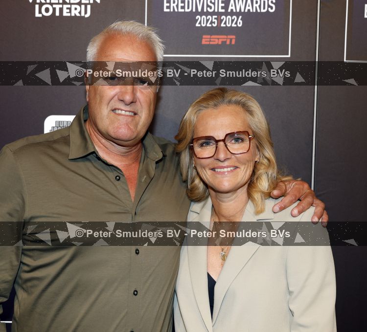 Maarssen 25 mei 2026
Voetballer van het jaar gala in de Fabrique in Maarssen . ESPN organiseert het . Sarina Wiegman kwam met haar man en kinderen . Ze kreeg de ouvre award