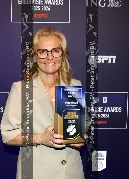 Maarssen 25 mei 2026
Voetballer van het jaar gala in de Fabrique in Maarssen . ESPN organiseert het . Sarina Wiegman kwam met haar man en kinderen . Ze kreeg de ouvre award