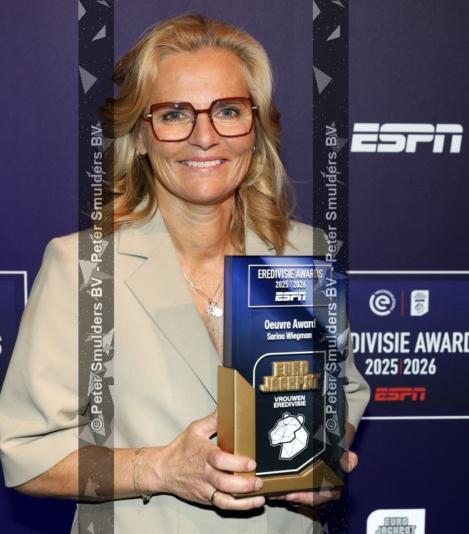 Maarssen 25 mei 2026
Voetballer van het jaar gala in de Fabrique in Maarssen . ESPN organiseert het . Sarina Wiegman kwam met haar man en kinderen . Ze kreeg de ouvre award