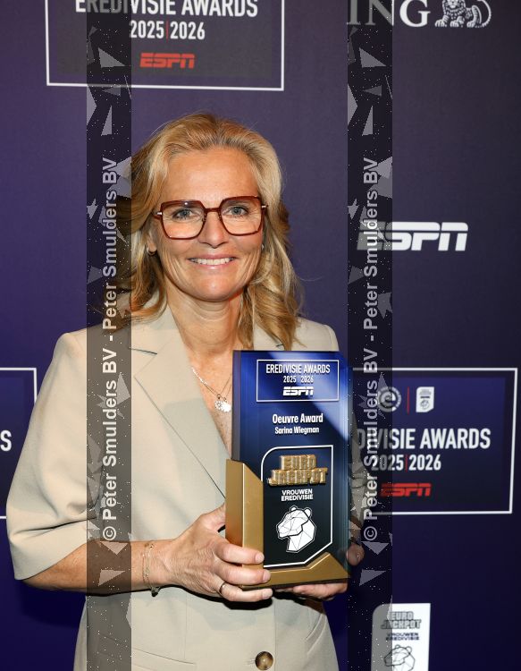 Maarssen 25 mei 2026
Voetballer van het jaar gala in de Fabrique in Maarssen . ESPN organiseert het . Sarina Wiegman kwam met haar man en kinderen . Ze kreeg de ouvre award