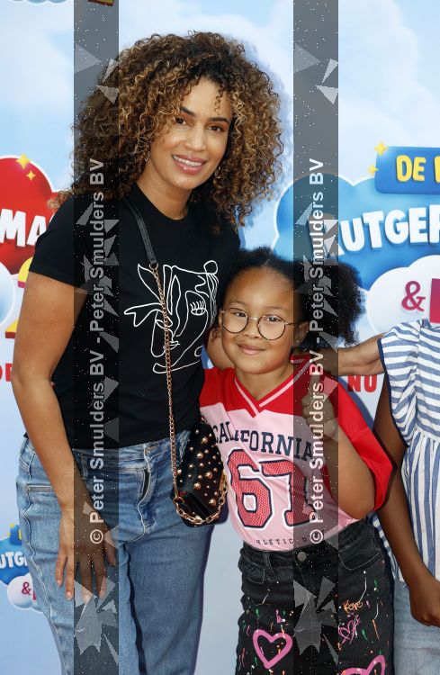 Amsterdam 31 mei 2026
Premiere Rutger Thomas en Paco 2 in Pathe Arena . Sharon Doorson met dochter