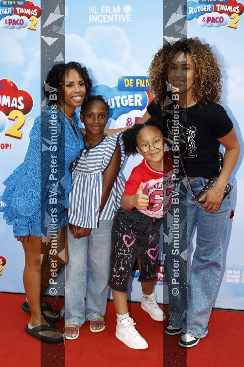Amsterdam 31 mei 2026
Premiere Rutger Thomas en Paco 2 in Pathe Arena . Sharon Doorson met dochter