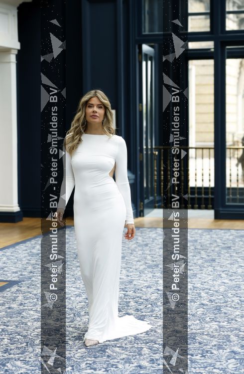 Amsterdam 18 mei 2026
Stephanie Tency in het Amstelhotel . Ze vertrekken daarna met aantal gasten met boot om half jaar van haar boek te vieren 