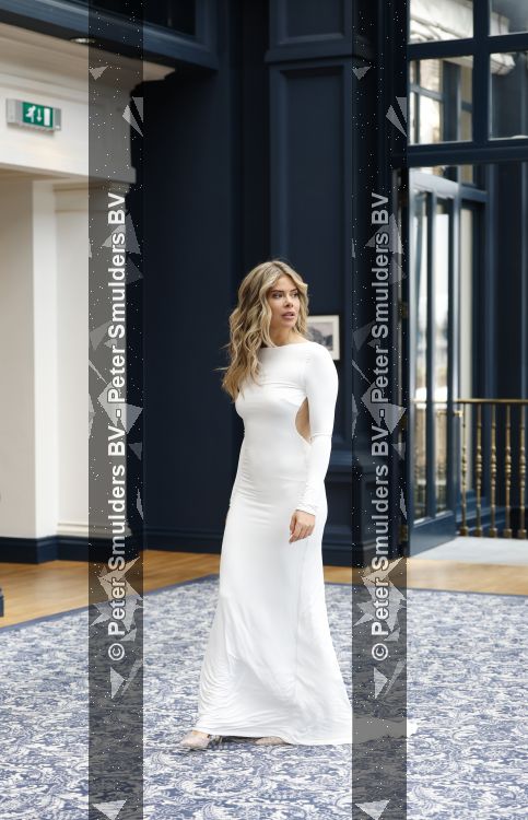 Amsterdam 18 mei 2026
Stephanie Tency in het Amstelhotel . Ze vertrekken daarna met aantal gasten met boot om half jaar van haar boek te vieren 