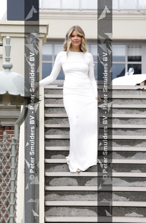 Amsterdam 18 mei 2026
Stephanie Tency in het Amstelhotel . Ze vertrekken daarna met aantal gasten met boot om half jaar van haar boek te vieren 