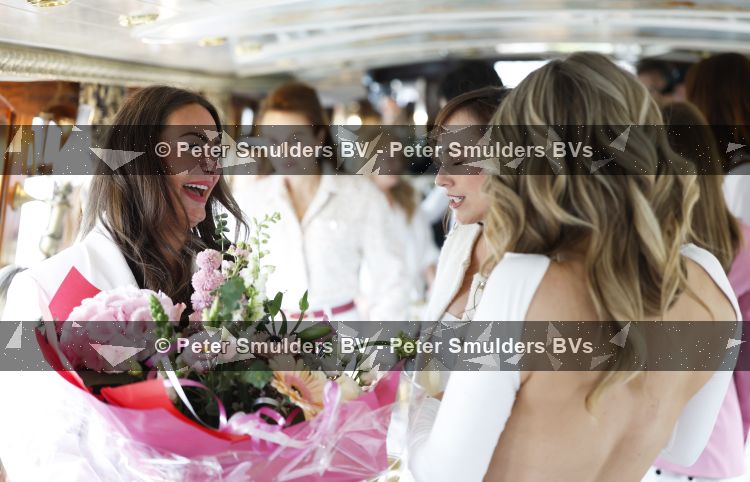 Amsterdam 18 mei 2026
Stephanie Tency in het Amstelhotel . Ze vertrekken daarna met aantal gasten met boot om half jaar van haar boek te vieren 