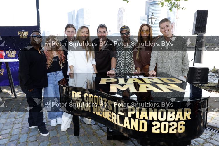 Rotterdam 1 juli 2026
Presentatie de pianoman van Jeroen v d Boom . Gastoptredens zijn er van Mart Hoogkamer Glennis Grace Waylon Luuk v d Boom Kimberly Fransens en Sezina Kelsey
