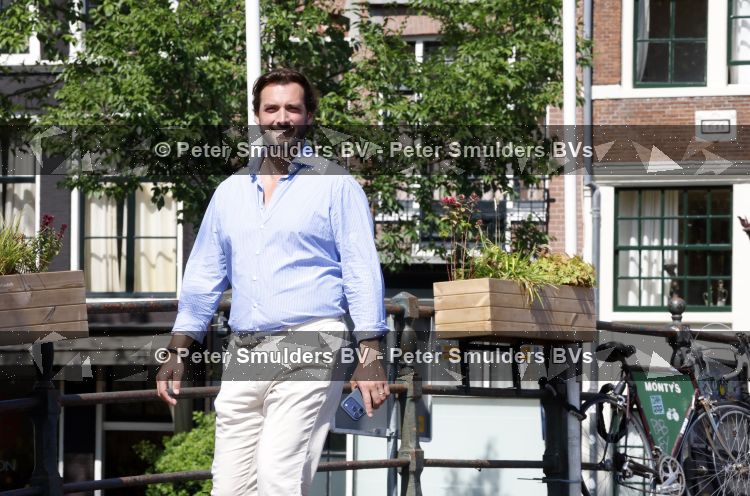 Amsterdam 10 juli 2026
Thierry Baudet wandelend door het centrum van Amsterdam .