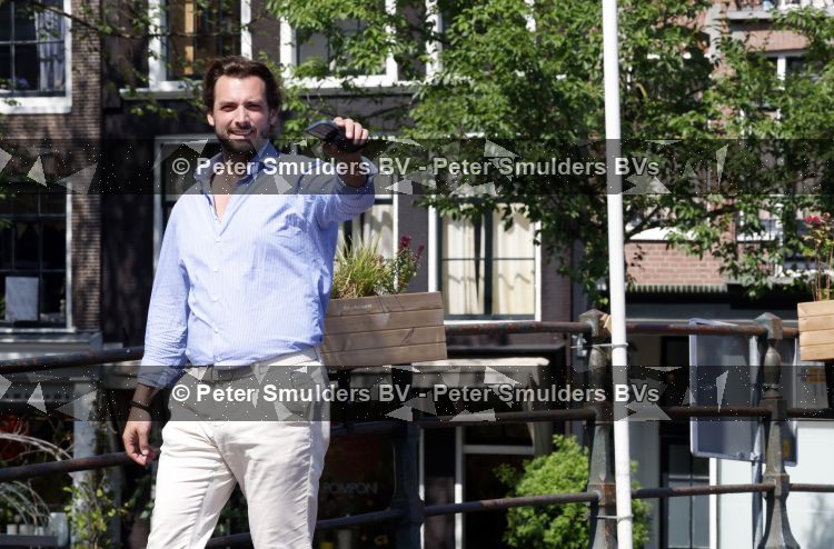 Amsterdam 10 juli 2026
Thierry Baudet wandelend door het centrum van Amsterdam .