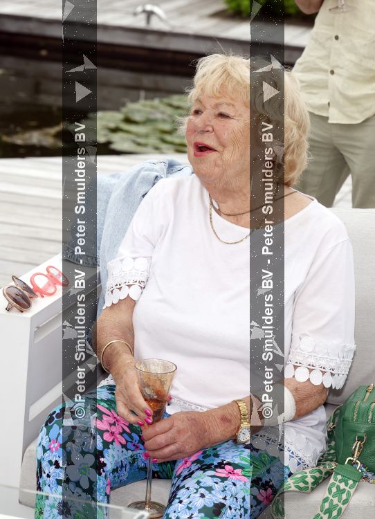 Loosdrecht 29 mei 2026
Eddy Ouwens viert zijn 80e verjaardag met een boottocht en een borrel bij Lakeside cafe . Tineke de Nooij
