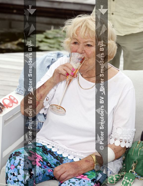 Loosdrecht 29 mei 2026
Eddy Ouwens viert zijn 80e verjaardag met een boottocht en een borrel bij Lakeside cafe . Tineke de Nooij