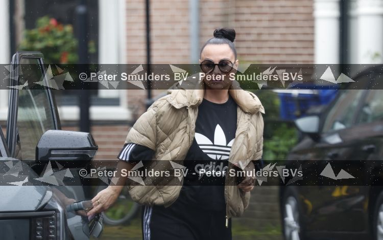 Abcoude 19 mei 2026
Trijntje Oosterhuis doet boodschappen in Abcoude 