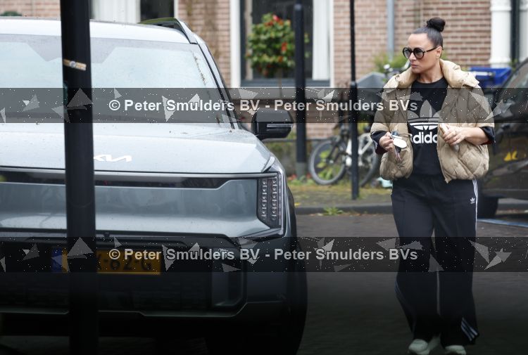 Abcoude 19 mei 2026
Trijntje Oosterhuis doet boodschappen in Abcoude 
