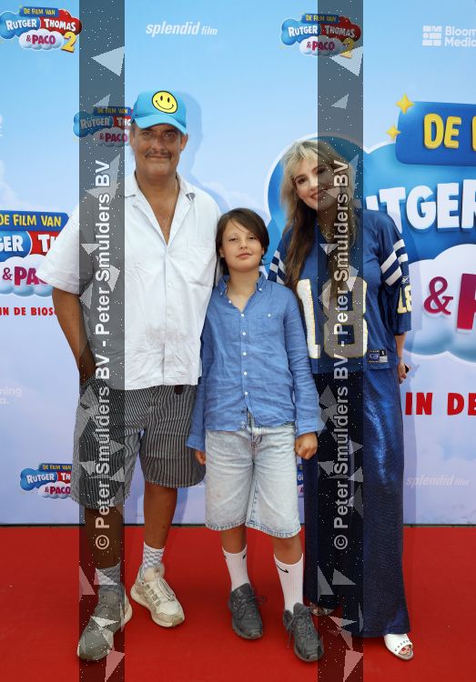 Amsterdam 31 mei 2026
Premiere Rutger Thomas en Paco 2 in Pathe Arena . Vincent Croiset Tina de Bruin en zoon 