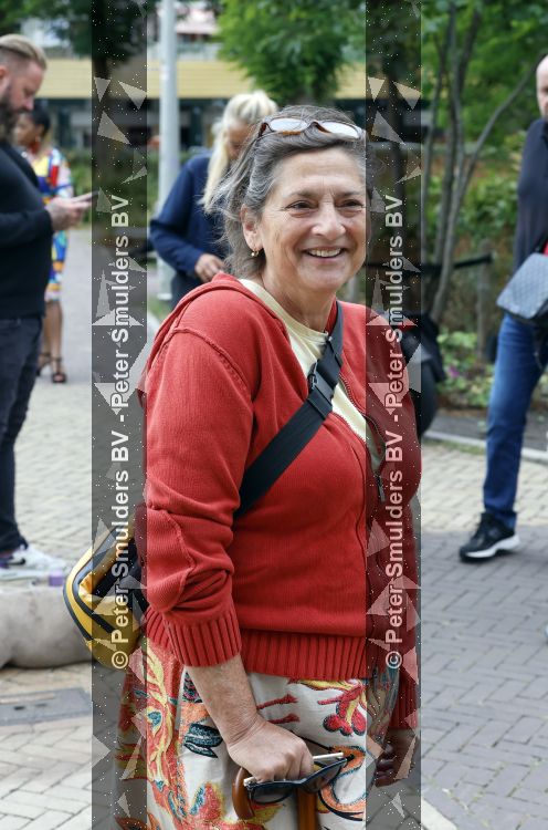 Amsterdam 17 augustus 2026
Bijeenkomst afscheid van Peter faber in het zonnehuis in Amsterdam . Annette Malherbe